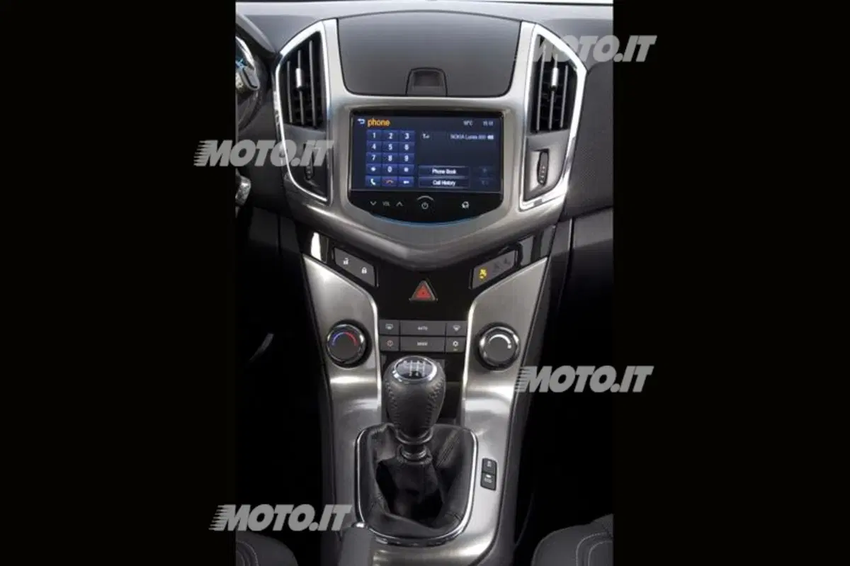 Chevrolet Cruze SW (21)