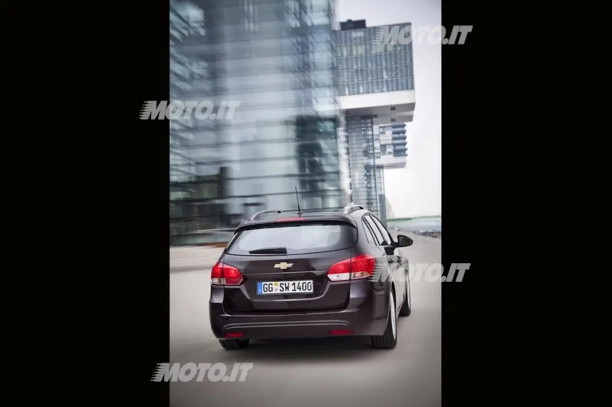 Chevrolet Cruze SW (23)