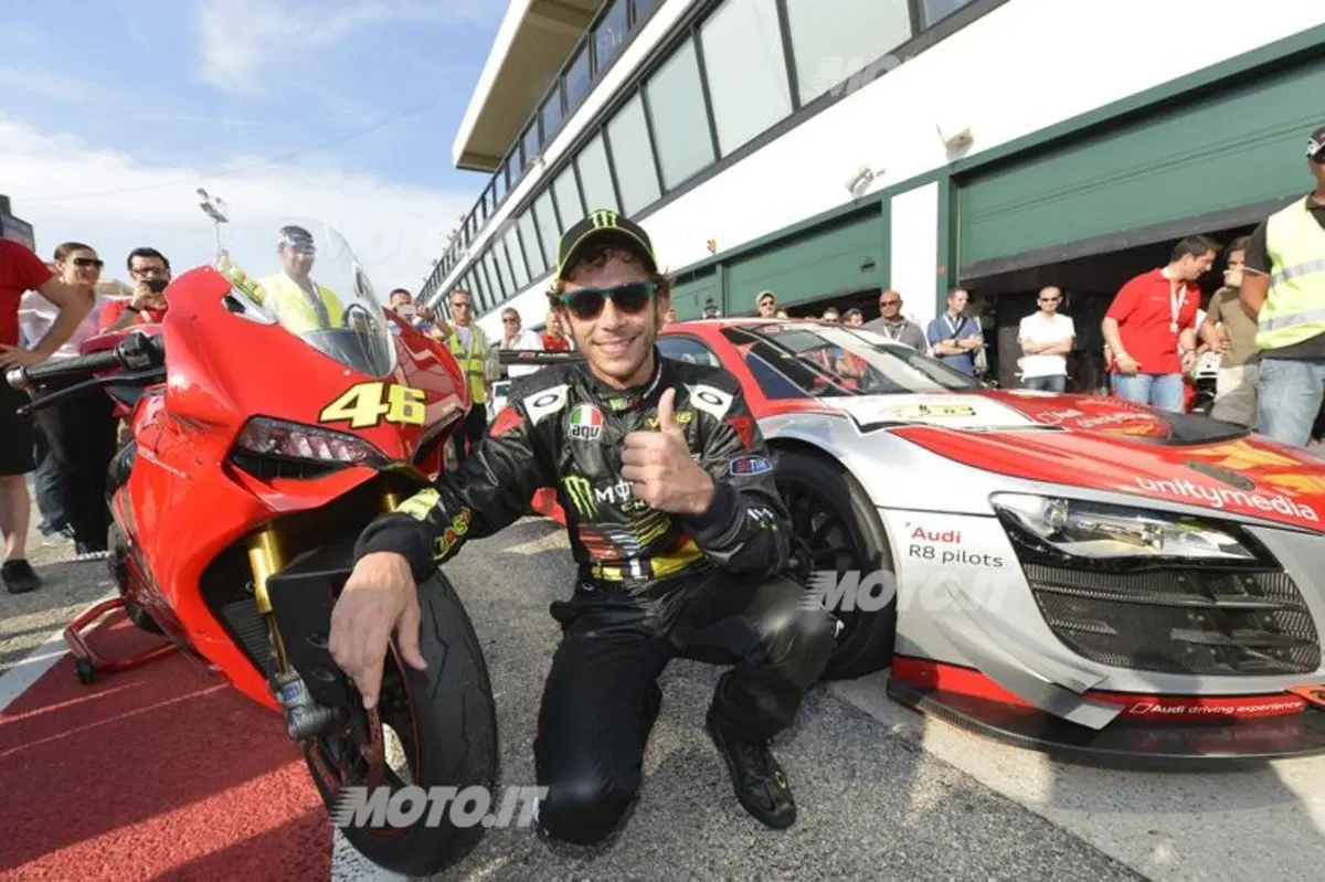Valentino Rossi prova l'Audi R8 LMS (6)