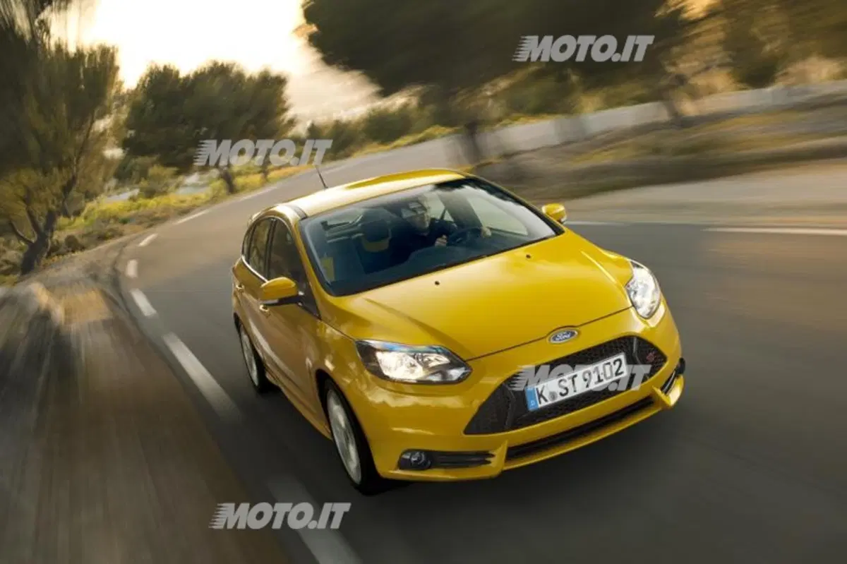 Ford Focus ST: listino prezzi (7)