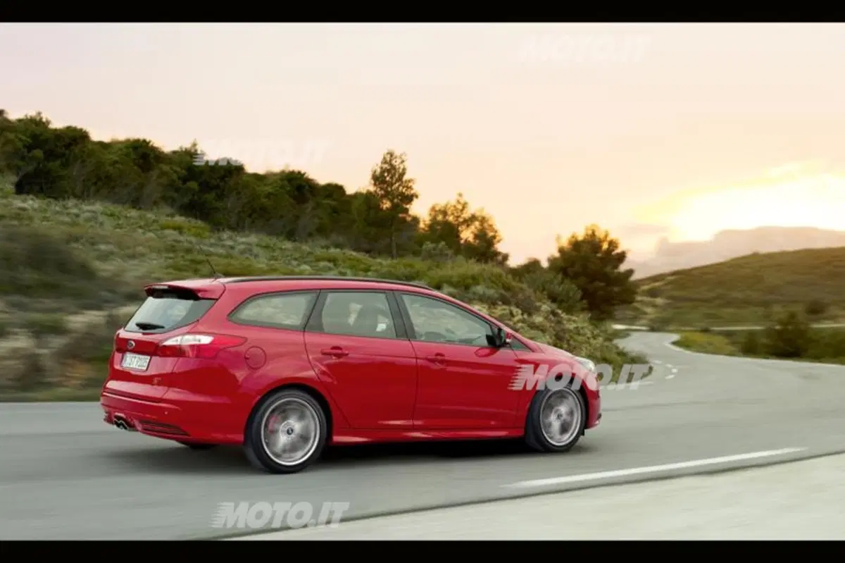 Ford Focus ST: listino prezzi (12)