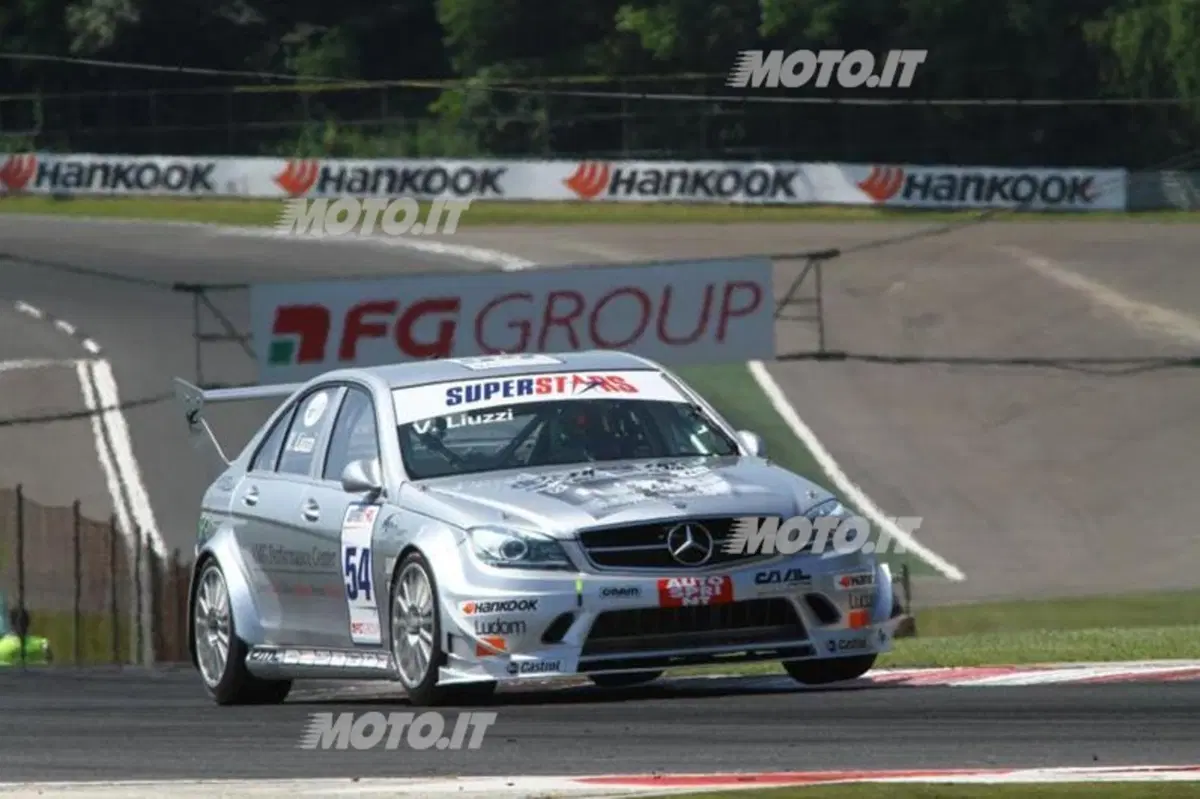 Superstars 2012: Liuzzi grande protagonista all'Hungaroring (4)