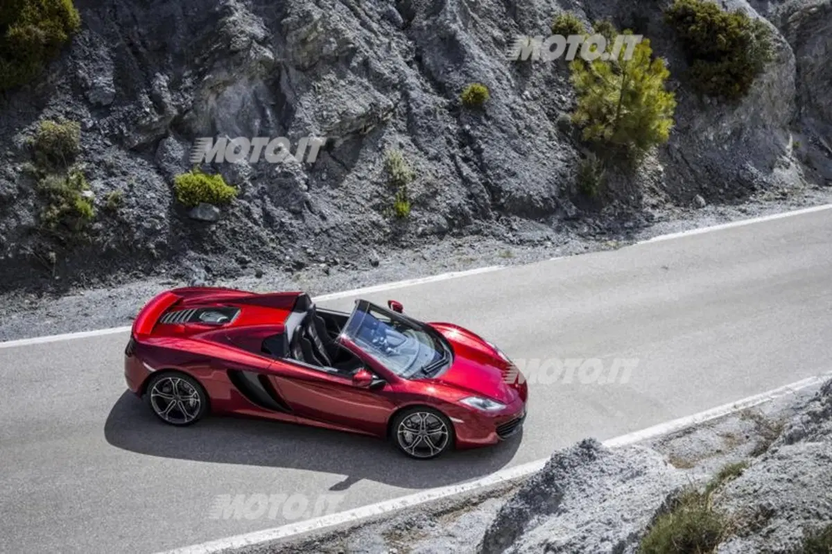 McLaren MP4-12C Spider (3)