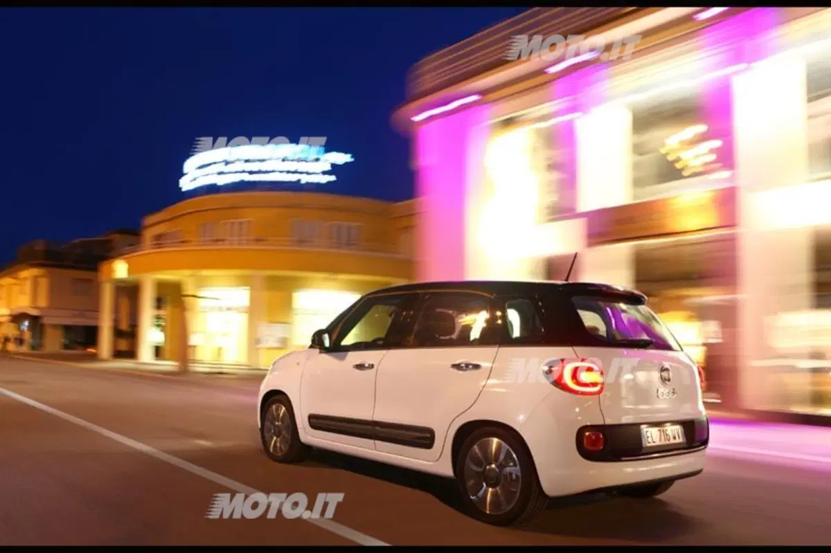 Fiat 500L: quanto costa (5)