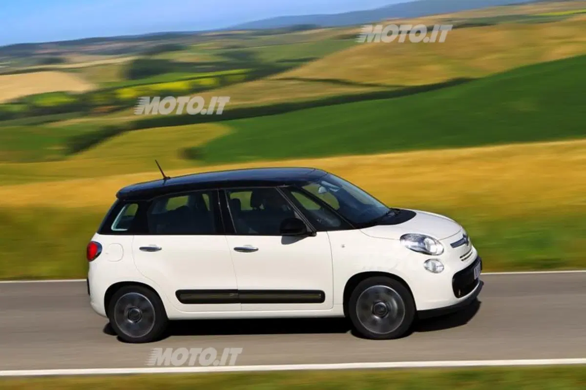 Fiat 500L: quanto costa (8)