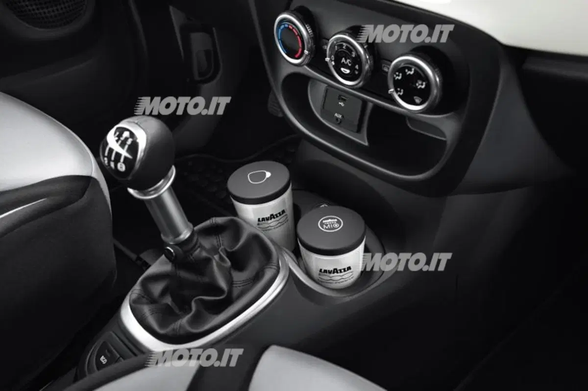 Fiat 500L: quanto costa (17)