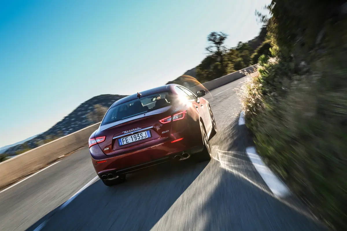 Maserati Ghibli restyling 2017 [Video primo test] (6)