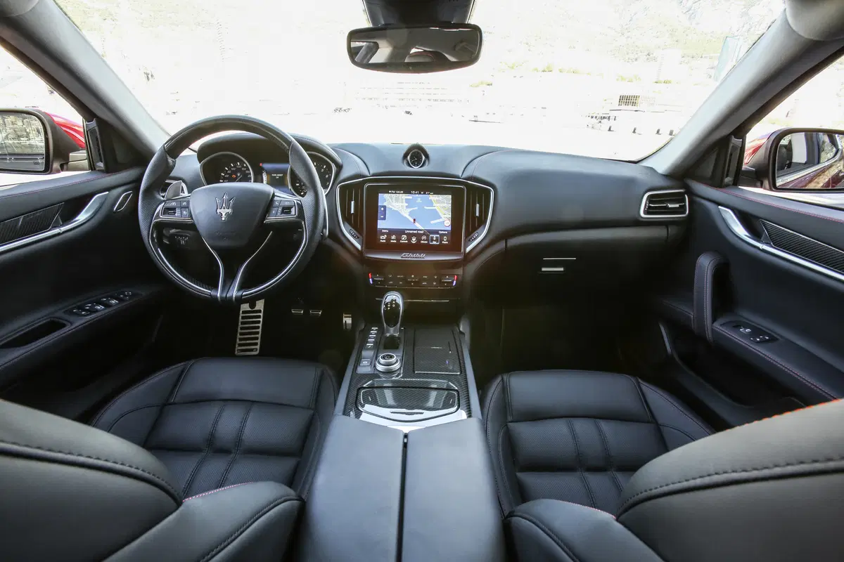 Maserati Ghibli restyling 2017 [Video primo test]