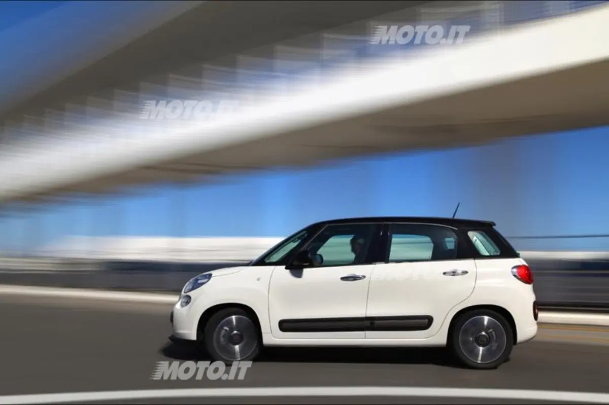 Fiat 500L (8)