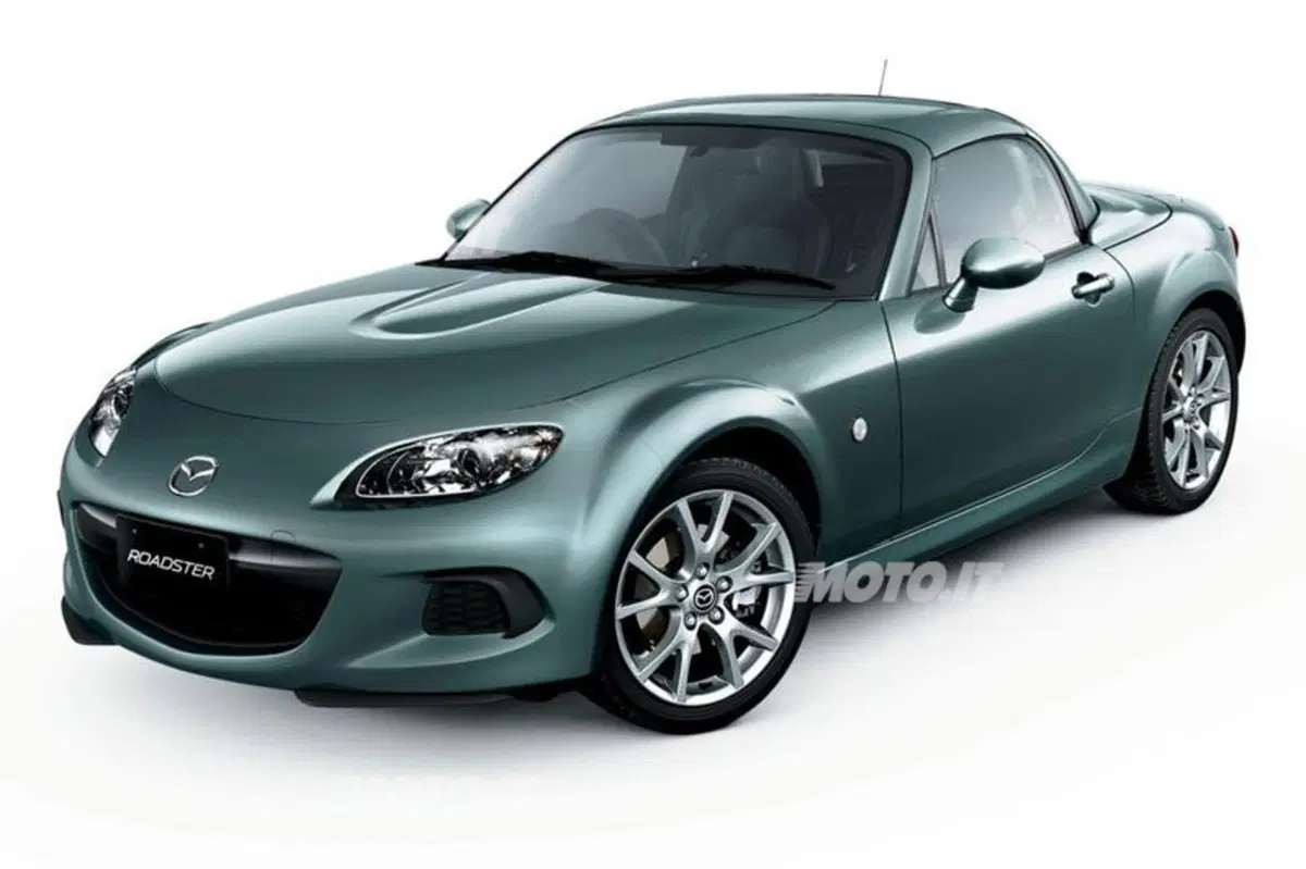 Mazda MX-5 restyling: novità per la roadster nipponica (3)
