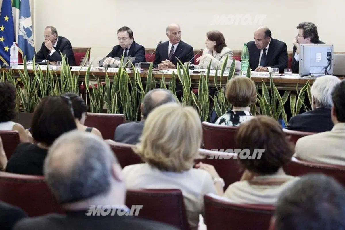 UIGA chiede azioni concrete per l'Automotive