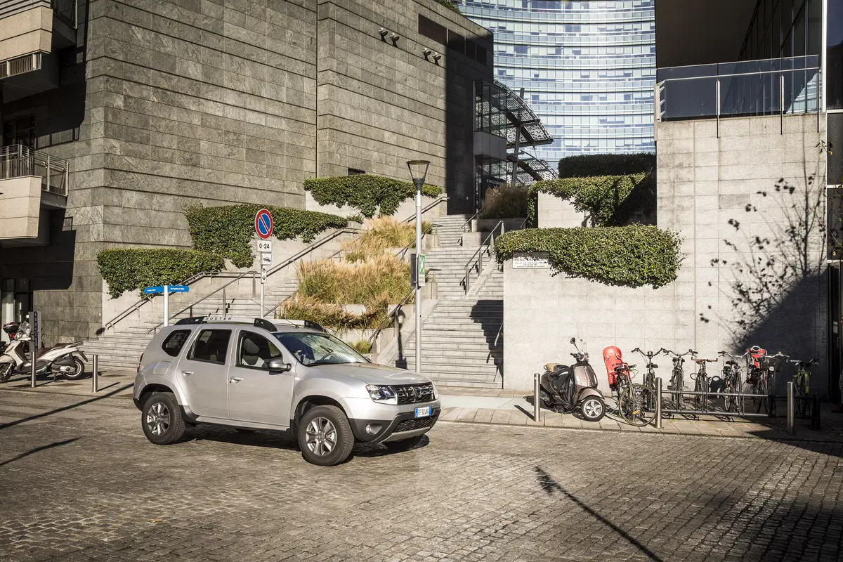 Dacia Duster 1.6 GPL [Video primo test] (3)