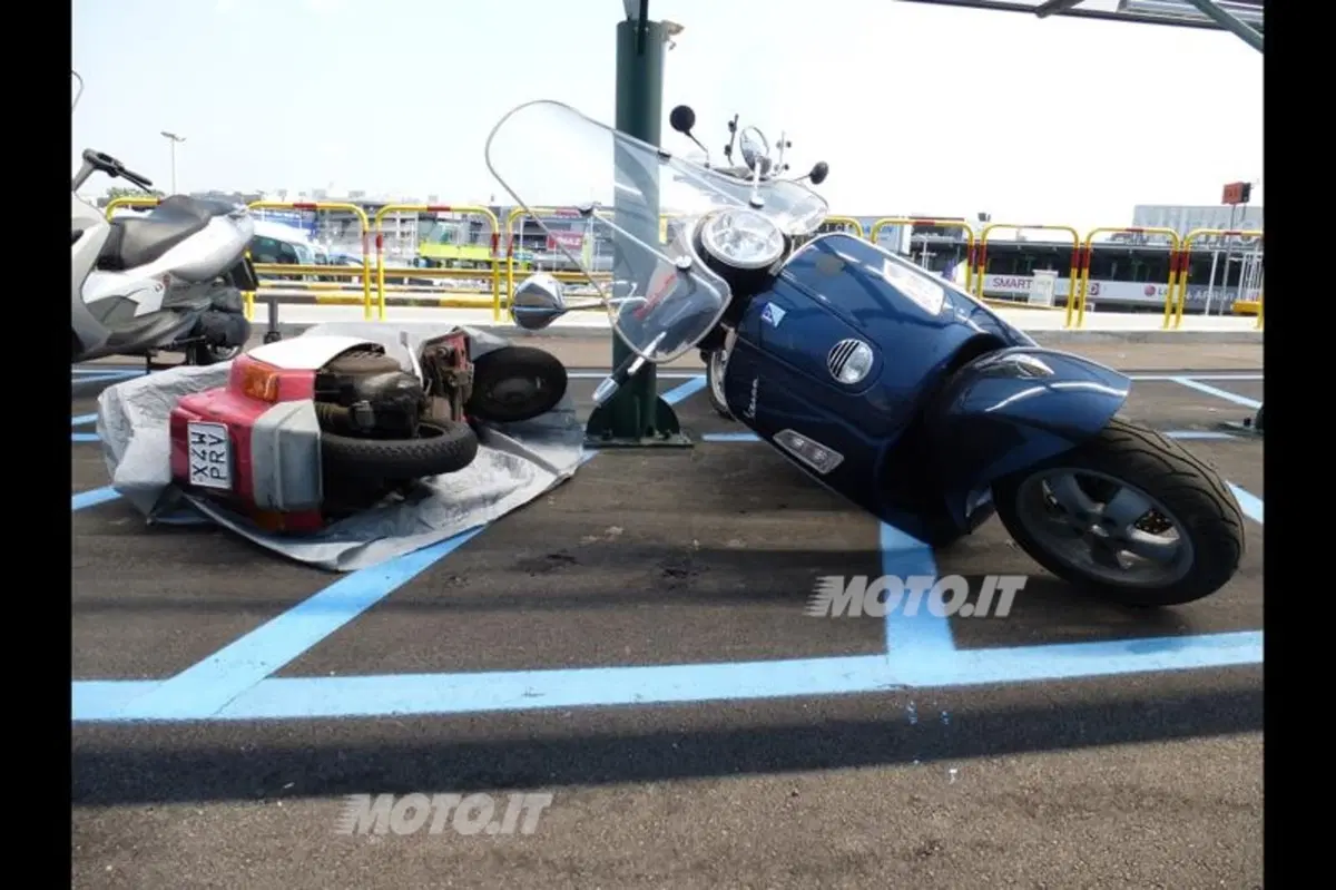 Parcheggio aeroporto Linate: auto vs moto (5)