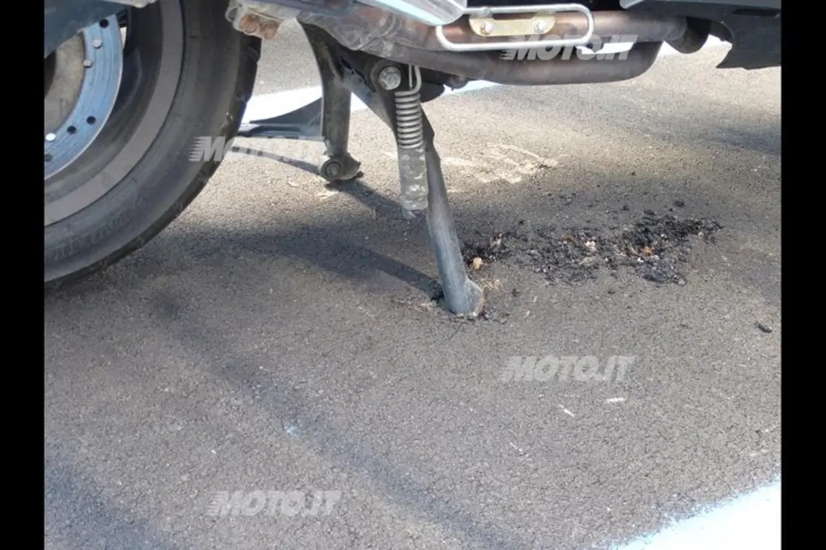 Parcheggio aeroporto Linate: auto vs moto (7)