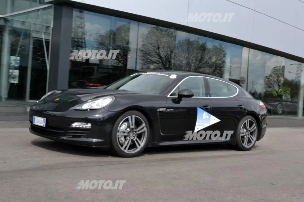 Porsche Panamera S Hybrid (9)