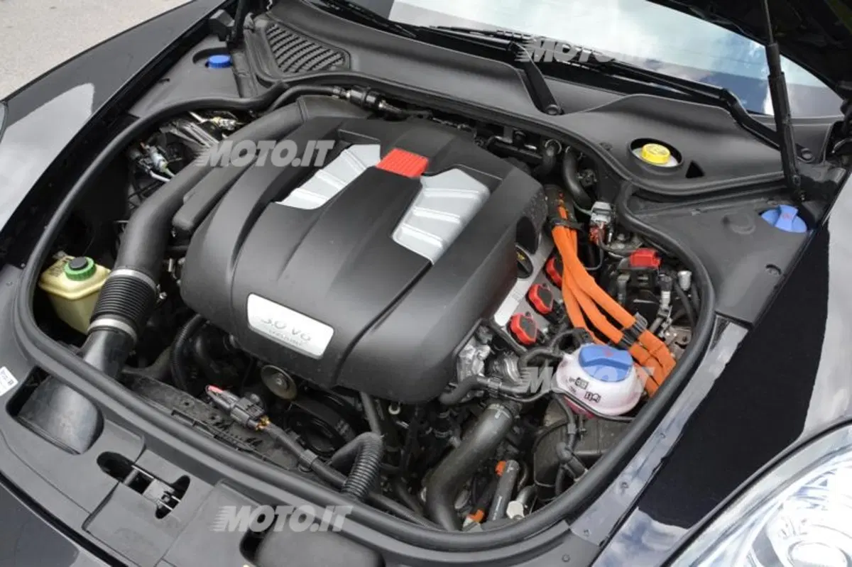 Porsche Panamera S Hybrid (33)