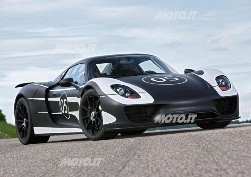 Porsche 918 Spyder: in listino da 786.954 euro