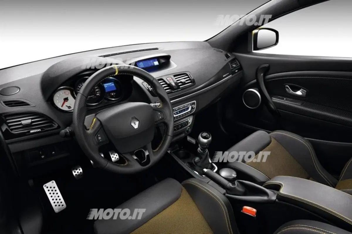 Renault Mégane RS Red Bull Racing RB7 (4)