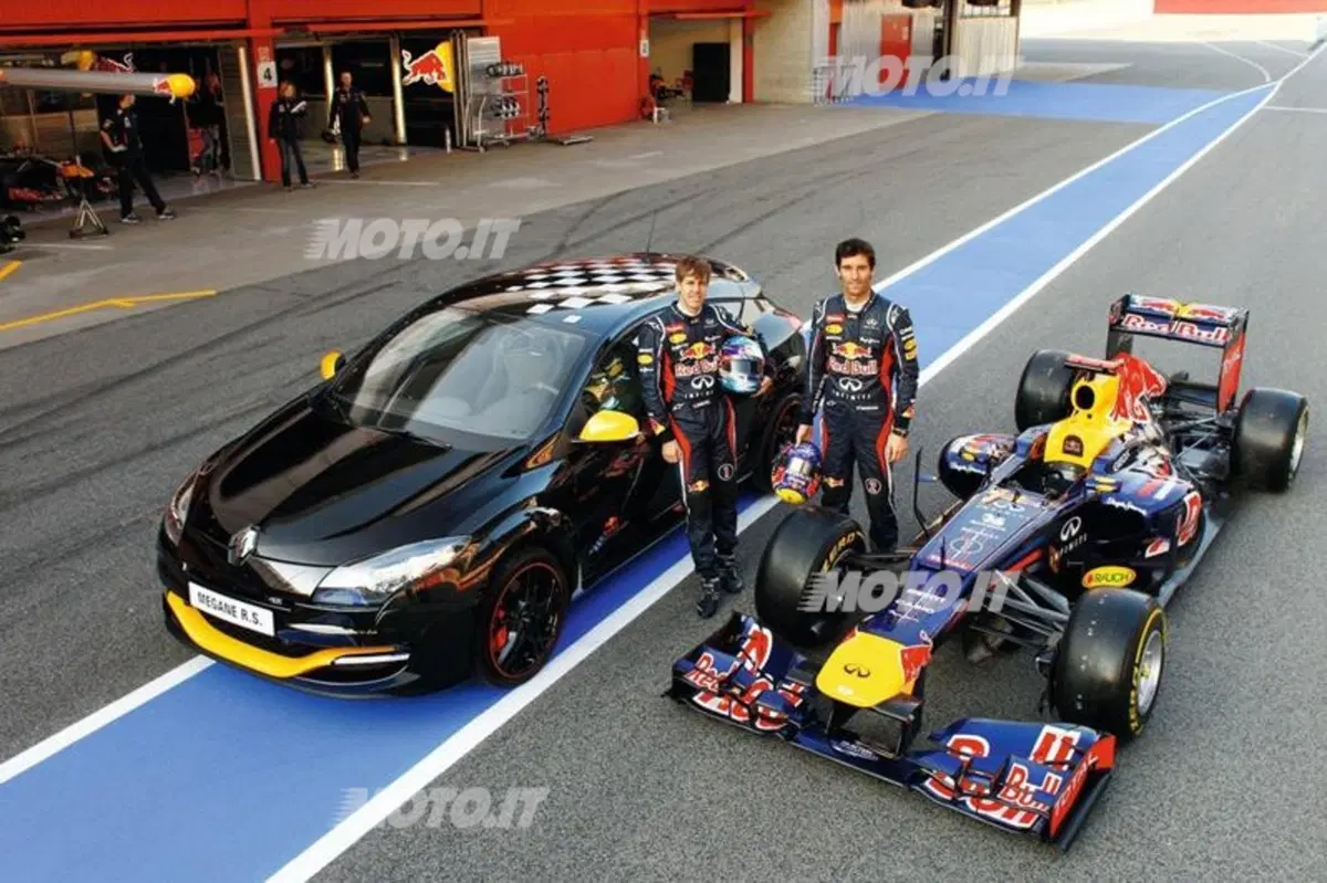 Renault Mégane RS Red Bull Racing RB7 (5)