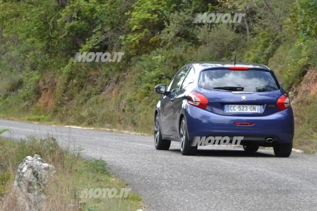 Peugeot&Go: un'offerta dedicata alla 208 (3)
