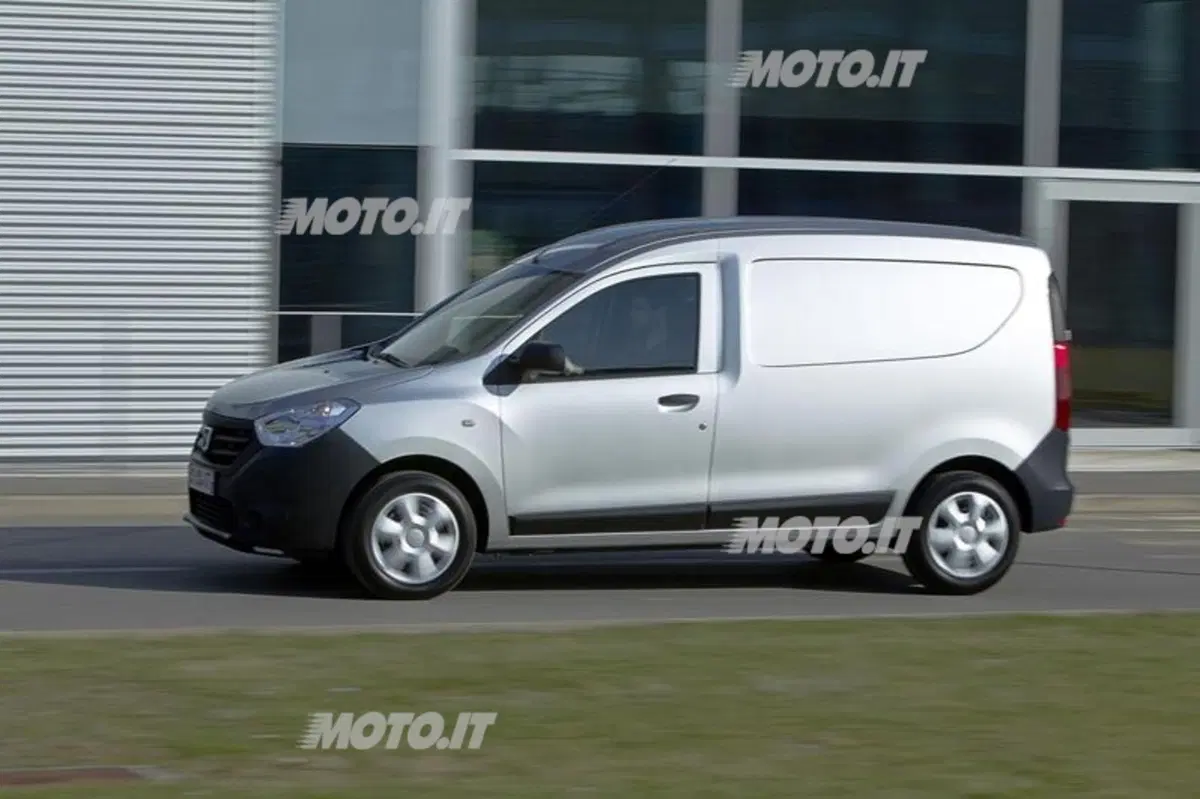 Dacia Dokker: com’è e quanto costa (25)