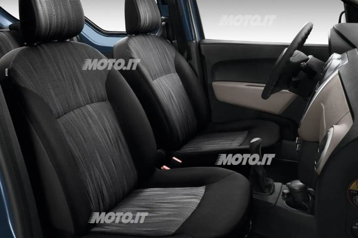 Dacia Dokker: com’è e quanto costa (31)