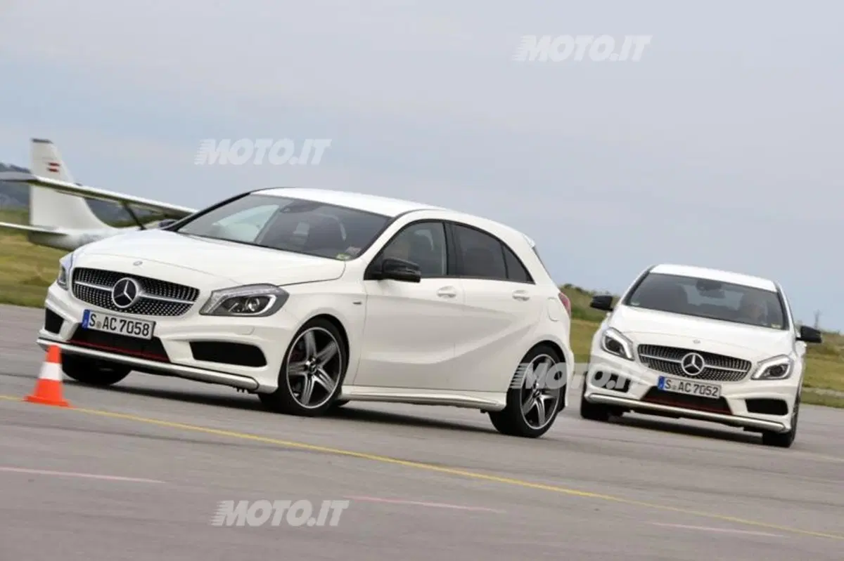 Merceds-Benz Classe A in tour sulle spiagge italiane