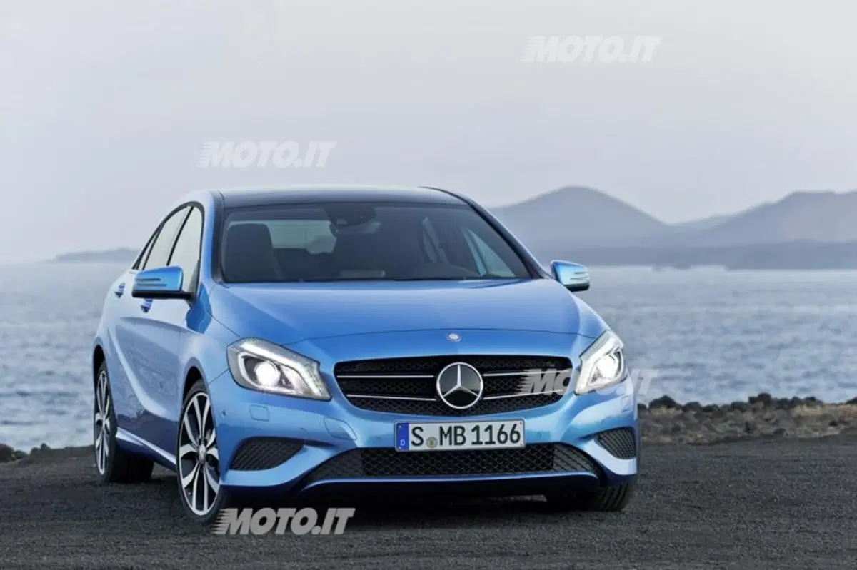 Merceds-Benz Classe A in tour sulle spiagge italiane (10)