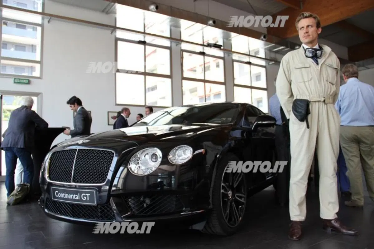 Bentley: inaugurata la nuova concessionaria di Milano