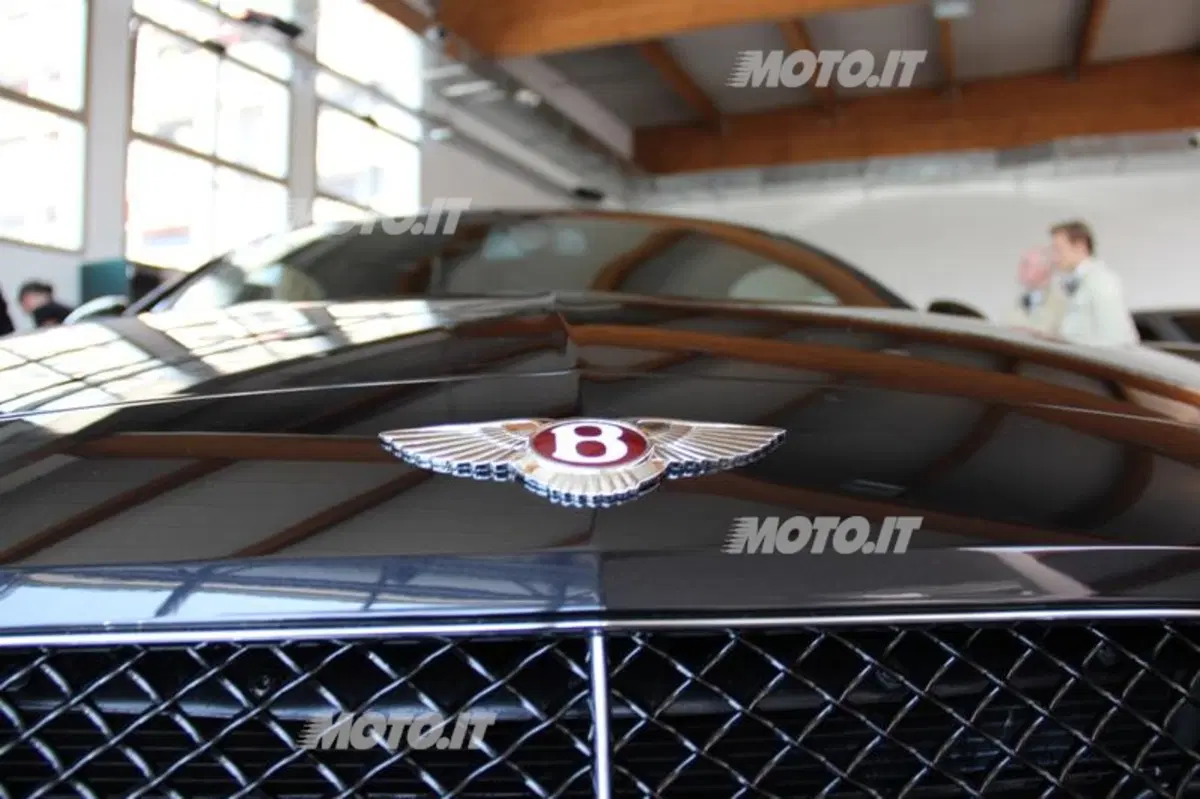 Bentley: inaugurata la nuova concessionaria di Milano (11)