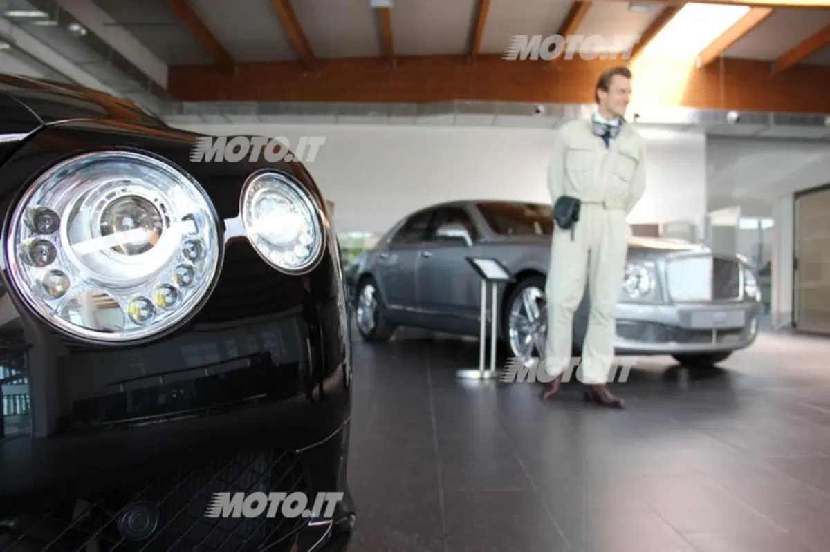 Bentley: inaugurata la nuova concessionaria di Milano (16)