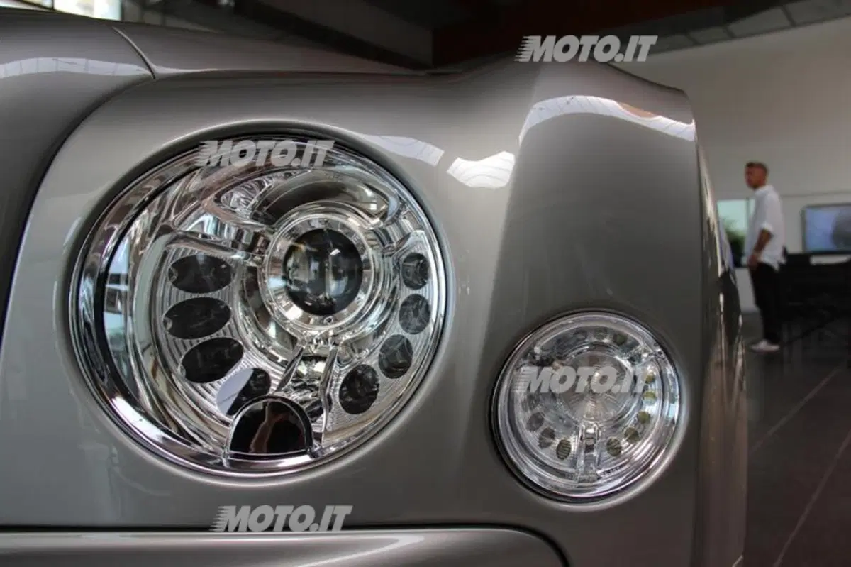 Bentley: inaugurata la nuova concessionaria di Milano (21)