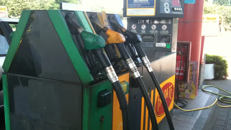 Carburanti: ancora sconti nel weekend