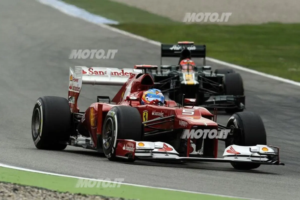Alonso domina le qualifiche in Germania (8)
