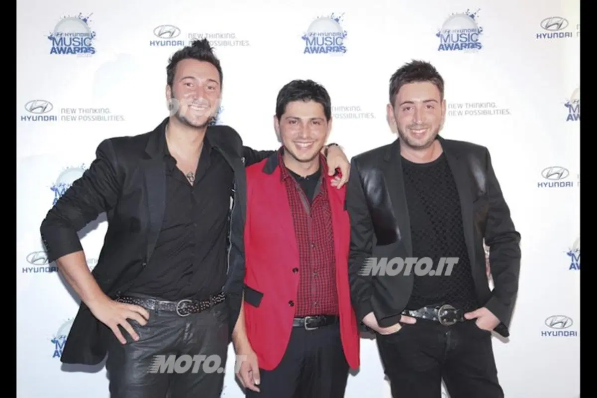 Hyundai Music Awards 2012: vincono i Fuori Orario (2)