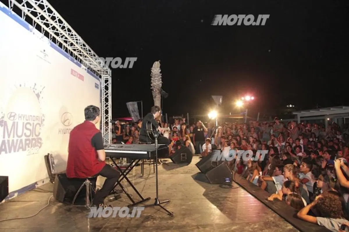 Hyundai Music Awards 2012: vincono i Fuori Orario (7)