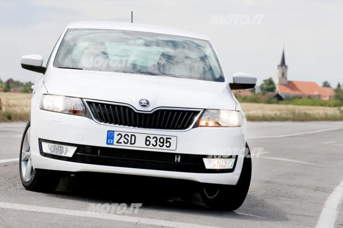 Skoda Rapid (6)