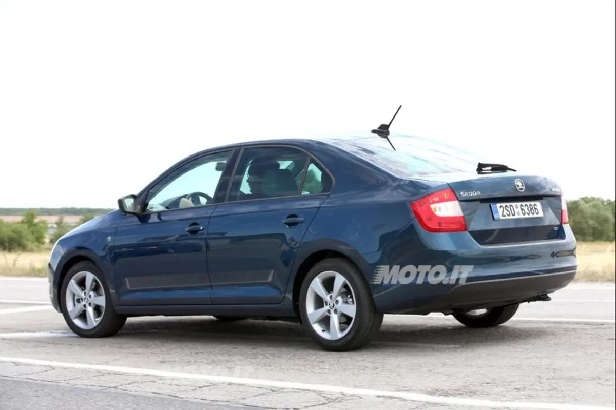 Skoda Rapid (11)