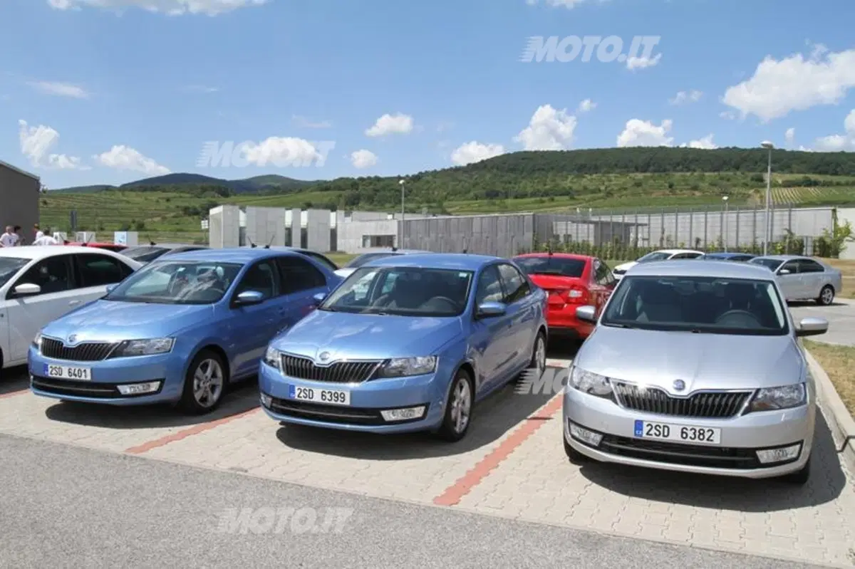 Skoda Rapid (19)