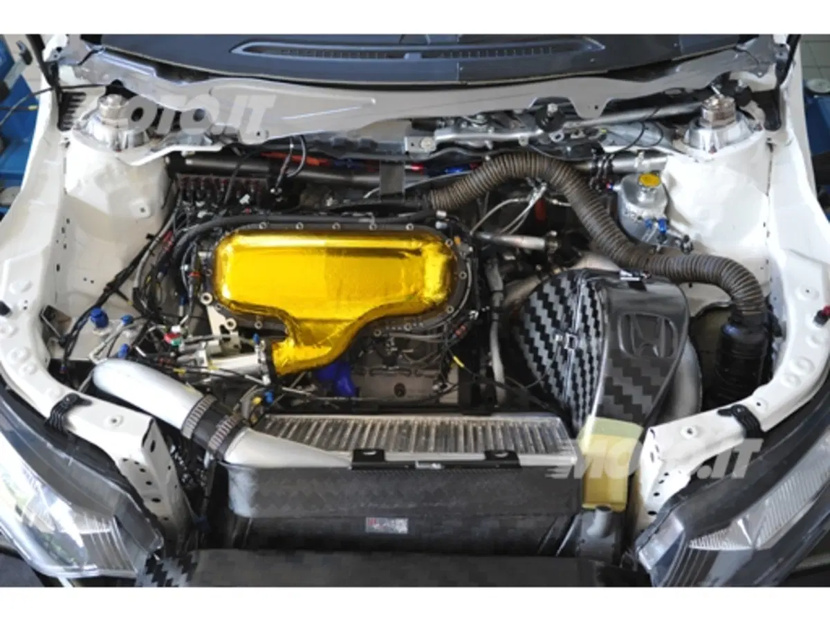 Honda Civic WTCC: svelato il motore HR412E