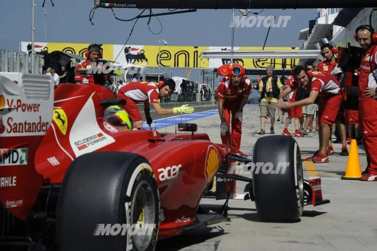 Hamilton domina le libere in Ungheria (19)