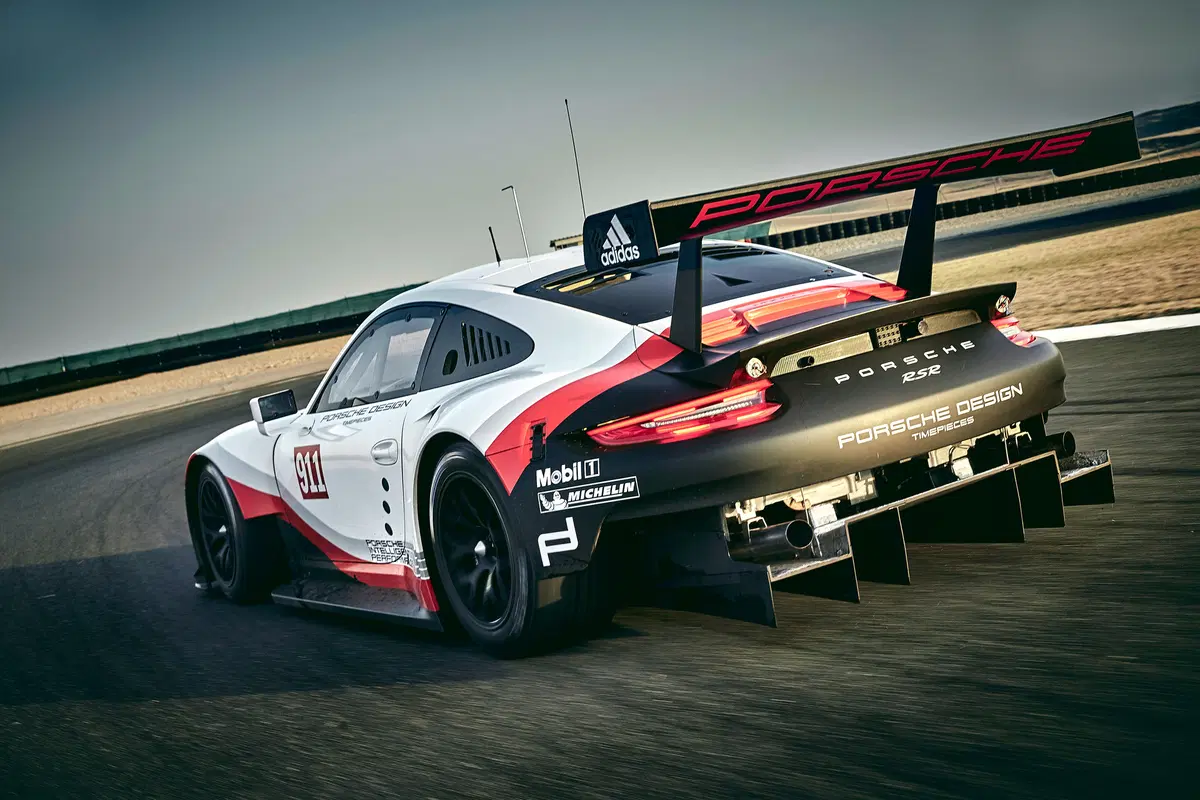 Porsche 911 RSR 2017, la nuova arma per Le Mans