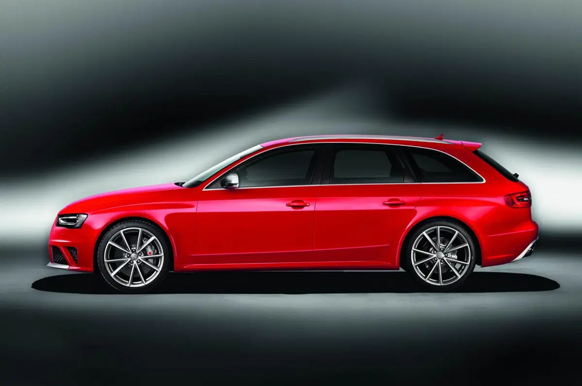 Audi RS4 Avant: al via la prevendita (4)
