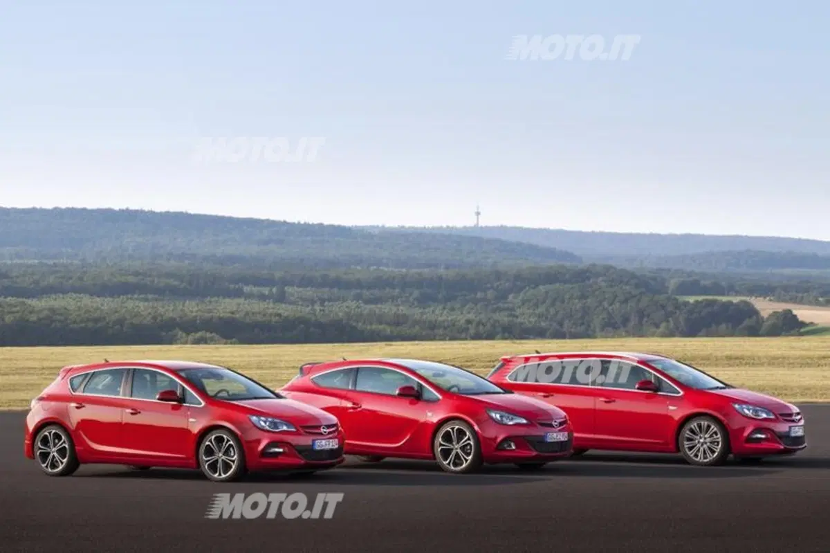 Opel Astra: ora anche con il 2.0 litri BiTurbo da 195 CV