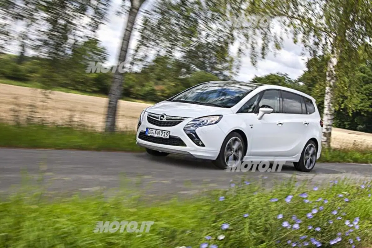 Opel Zafira Tourer 1.4 GPL-Tech Turbo