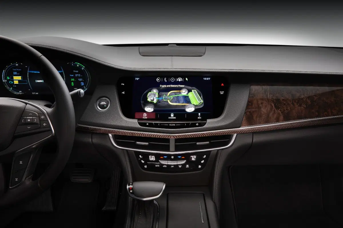 Cadillac CT6 Plug-in Hybrid: esordio USA a Los Angeles (2)