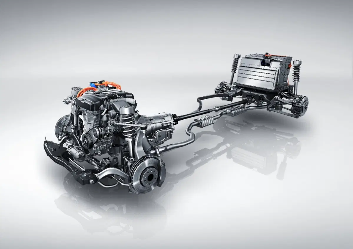 Cadillac CT6 Plug-in Hybrid: esordio USA a Los Angeles (10)