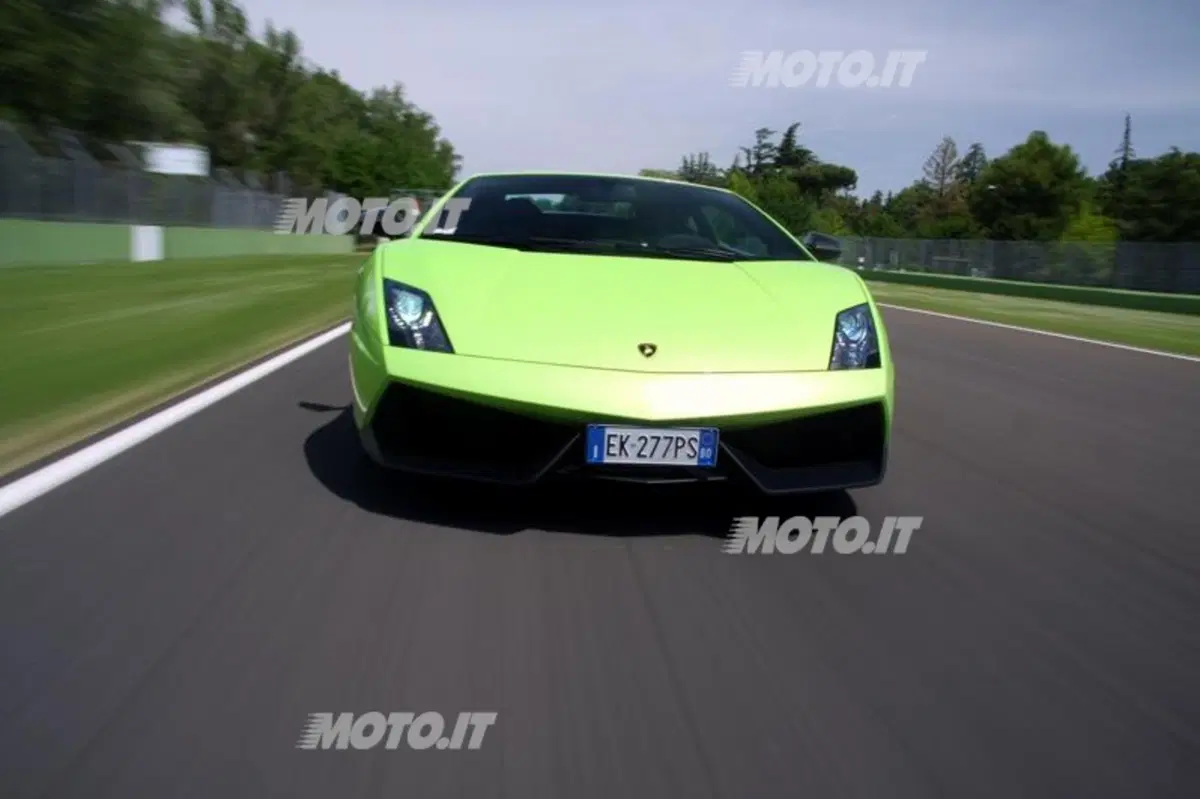 Lamborghini Gallardo LP 570-4 Superleggera (7)