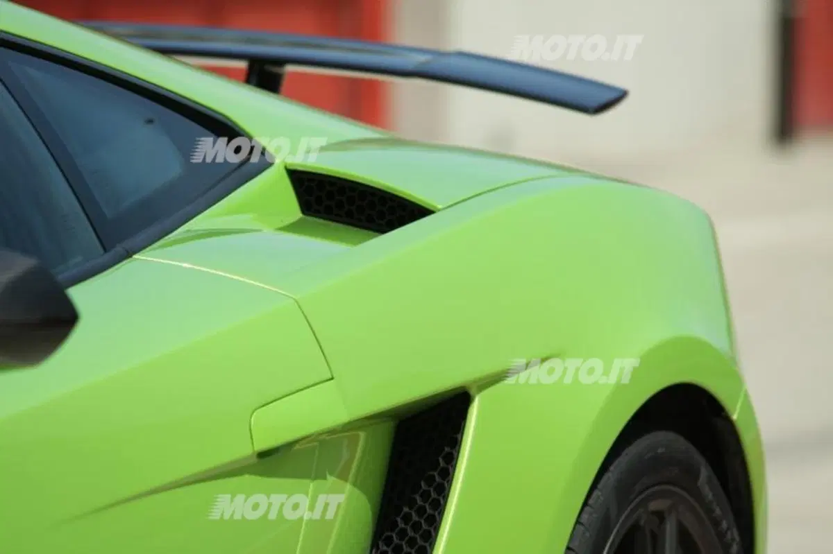 Lamborghini Gallardo LP 570-4 Superleggera (31)