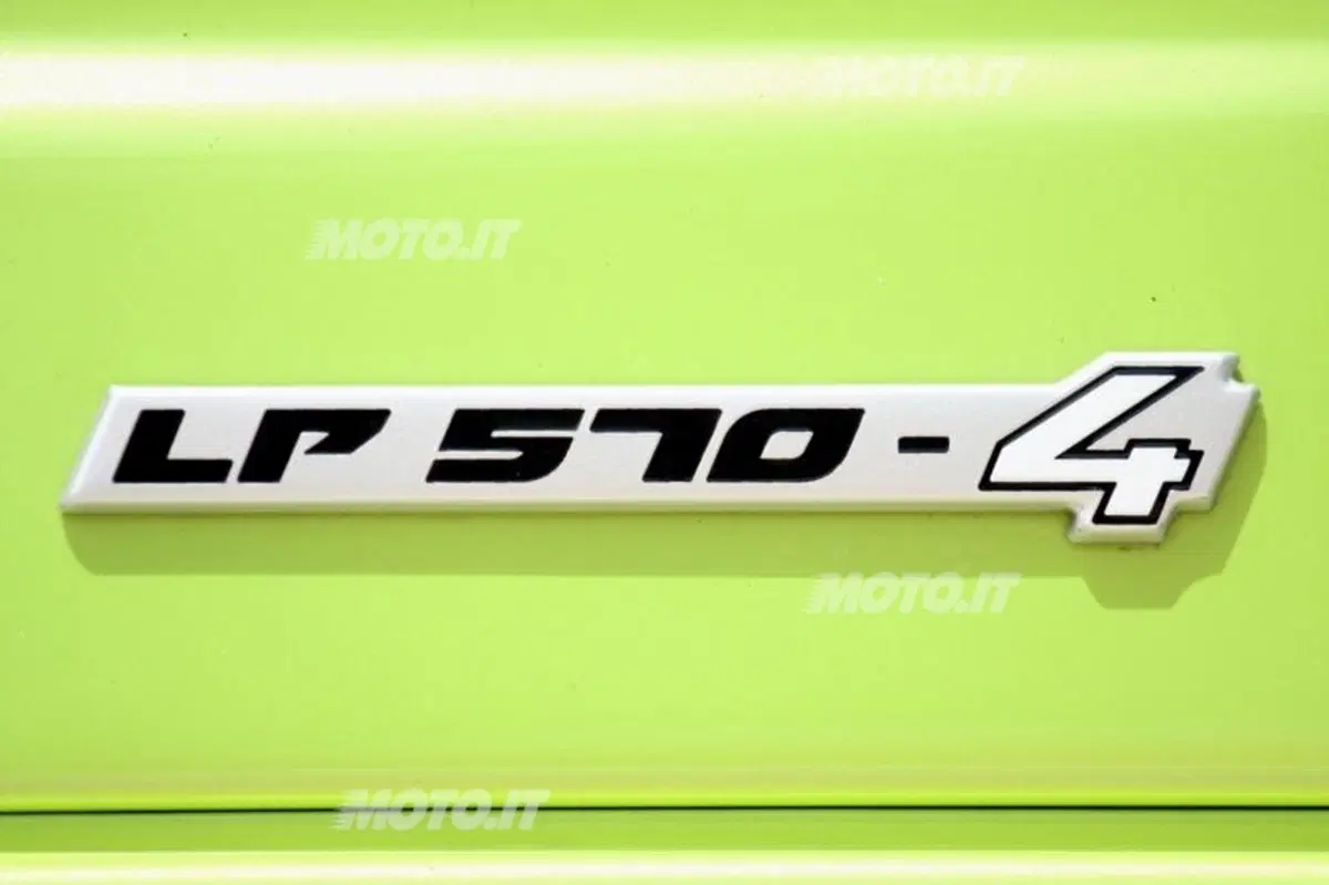 Lamborghini Gallardo LP 570-4 Superleggera (36)